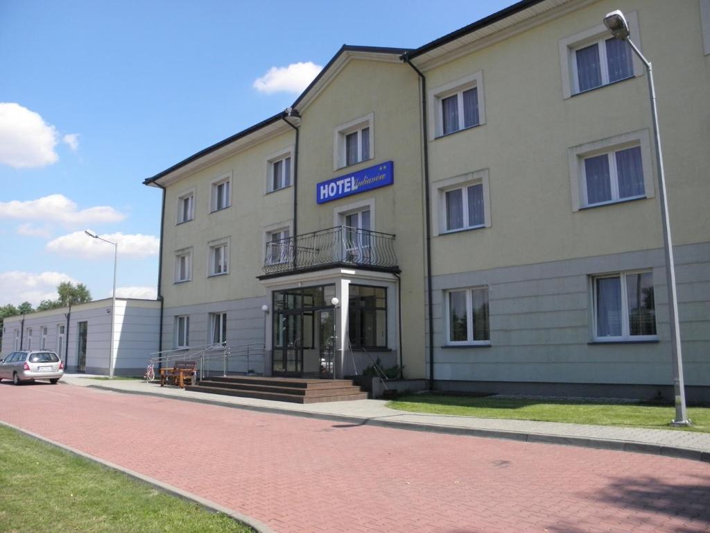 Hotel Julianow Warschau Buitenkant foto